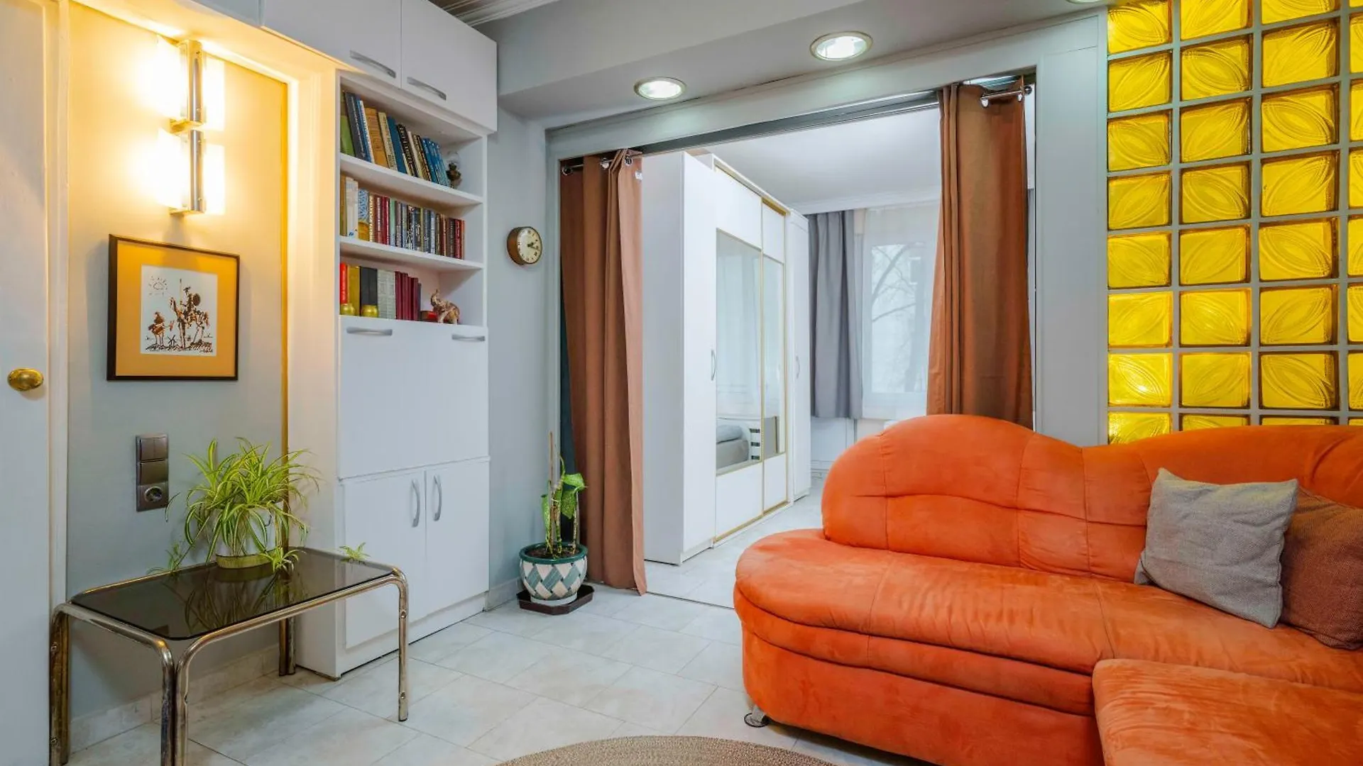 Cozy Apartment Near Vitosha Street By Flat Mаnagerの連絡先