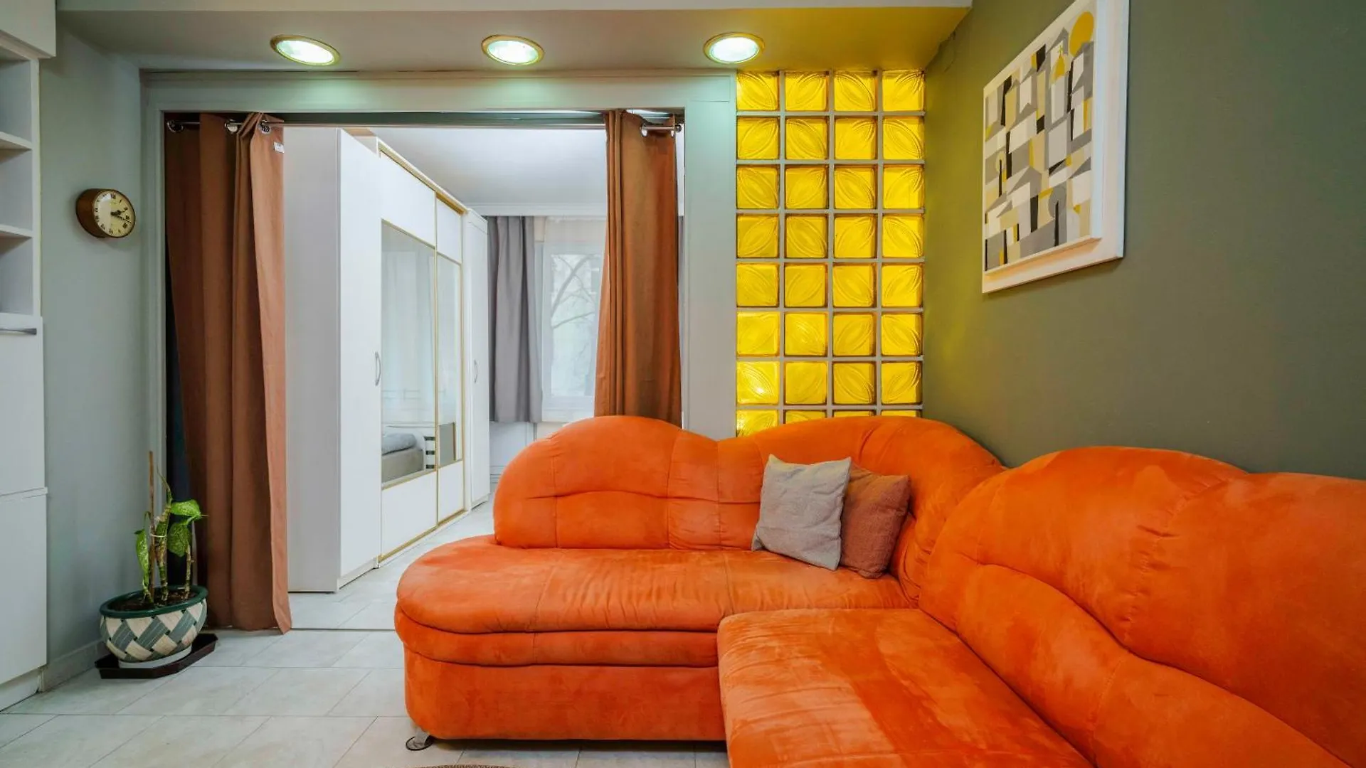 Cozy Apartment Near Vitosha Street By Flat Mаnager ソフィア 0*,